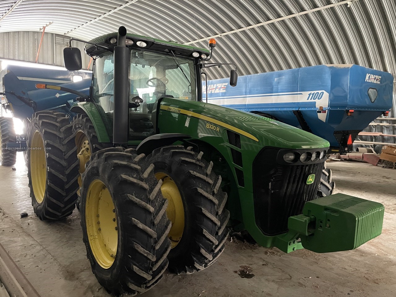 2010 John Deere 8320R Image 2
