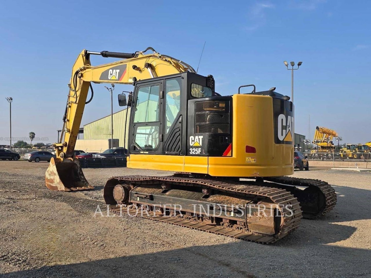 2018 Caterpillar 325FL CR Image 4