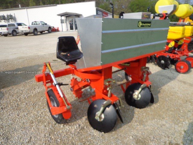 2024 Checchi & Magli F300L 2 ROW POTATO PLANTER Image 3