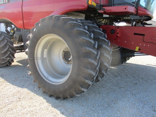 2016 Case IH 7240 Image 10