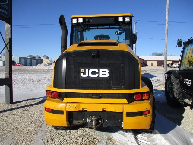 2023 JCB TM320 Image 4