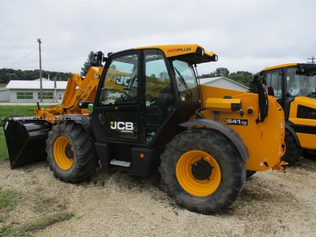 2017 JCB 541-70 Agri-Plus Image 4