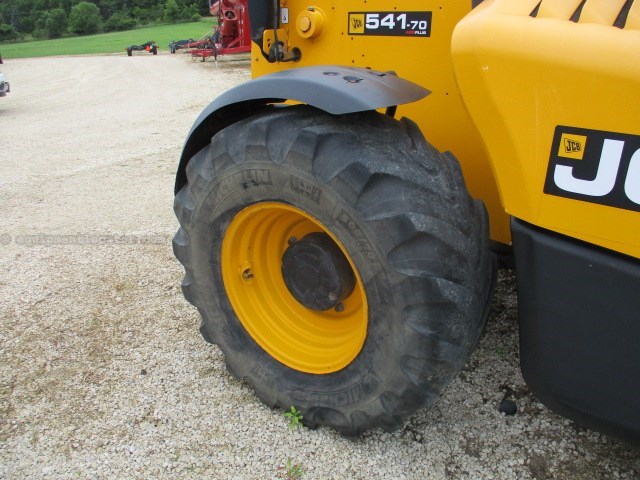 2017 JCB 541-70 Agri-Plus Image 10