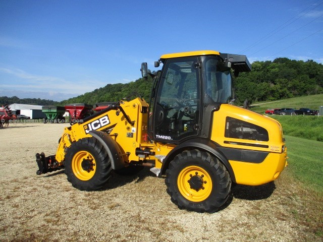 2022 JCB TM220 T4 A Image 2