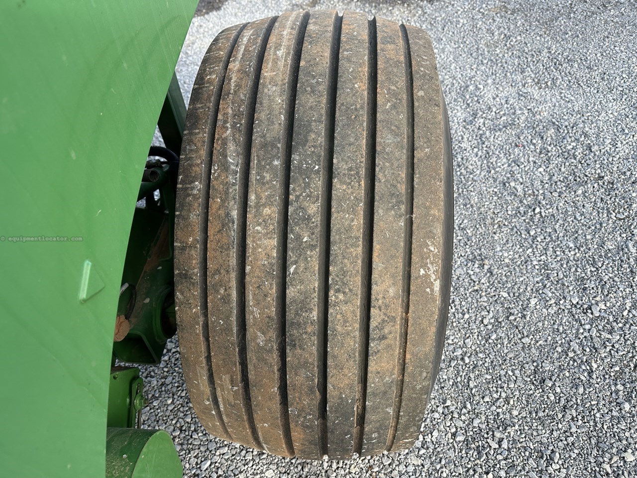 2013 John Deere 569 Premium Image 10