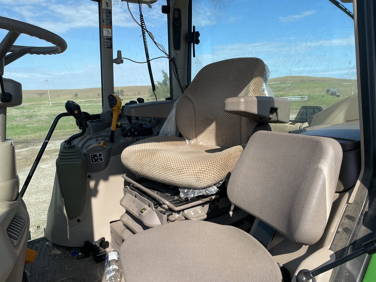 2023 John Deere 6110M Image 18