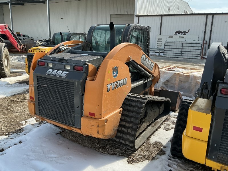 2015 Case TV380 Image 4