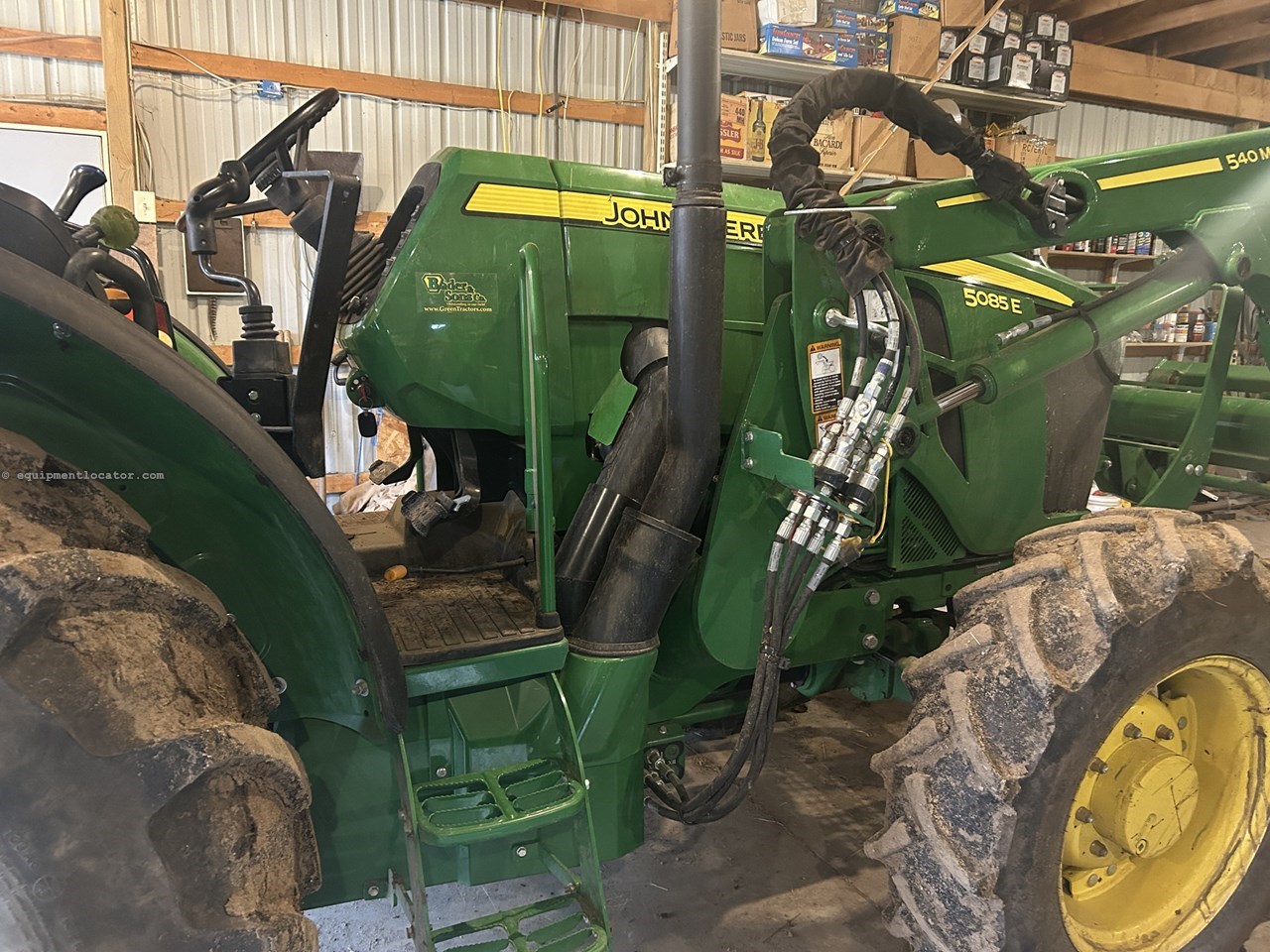 2015 John Deere 5085E Image 4