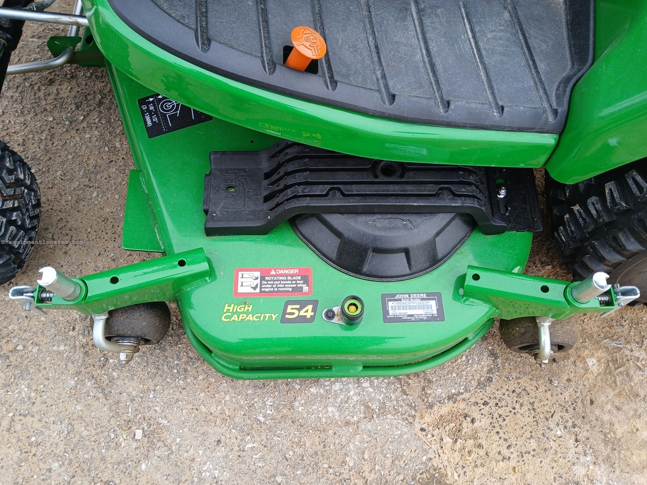 2024 John Deere X739 Image 2