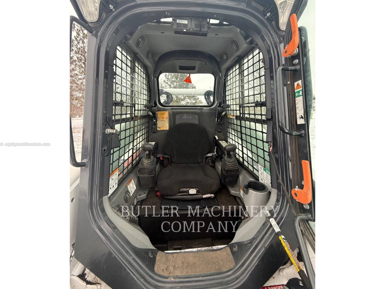 2019 Bobcat T650 Image 10