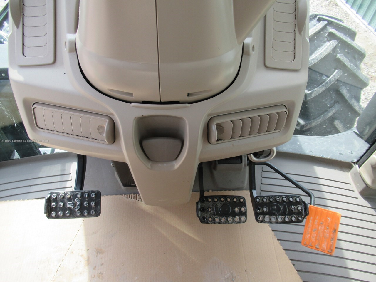 2024 John Deere 6130M Image 37