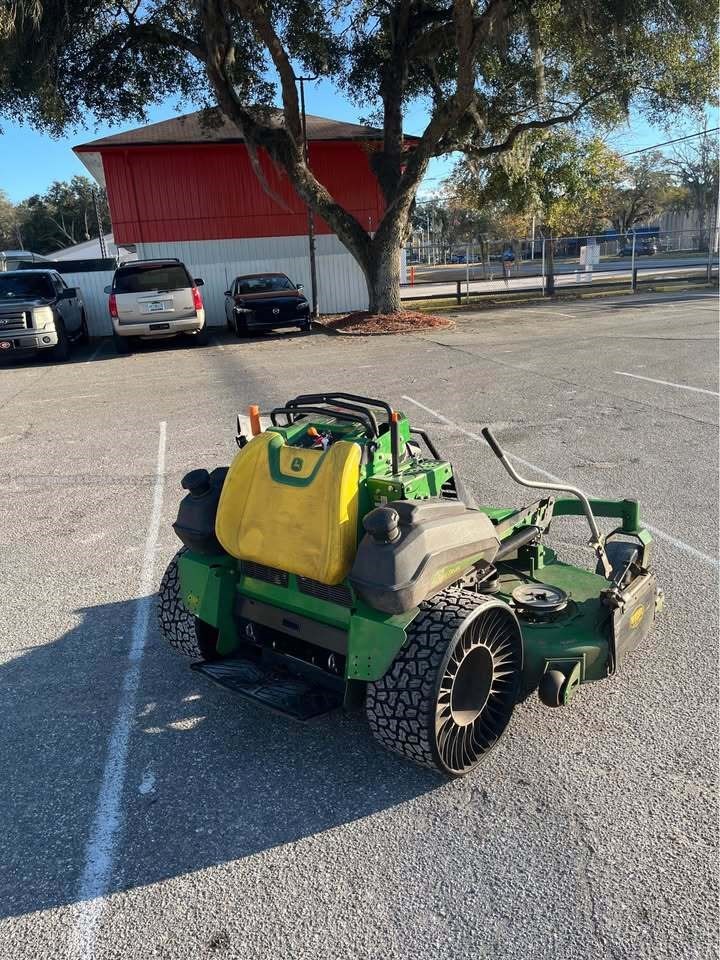 2025 John Deere Q865R EFI Image 3