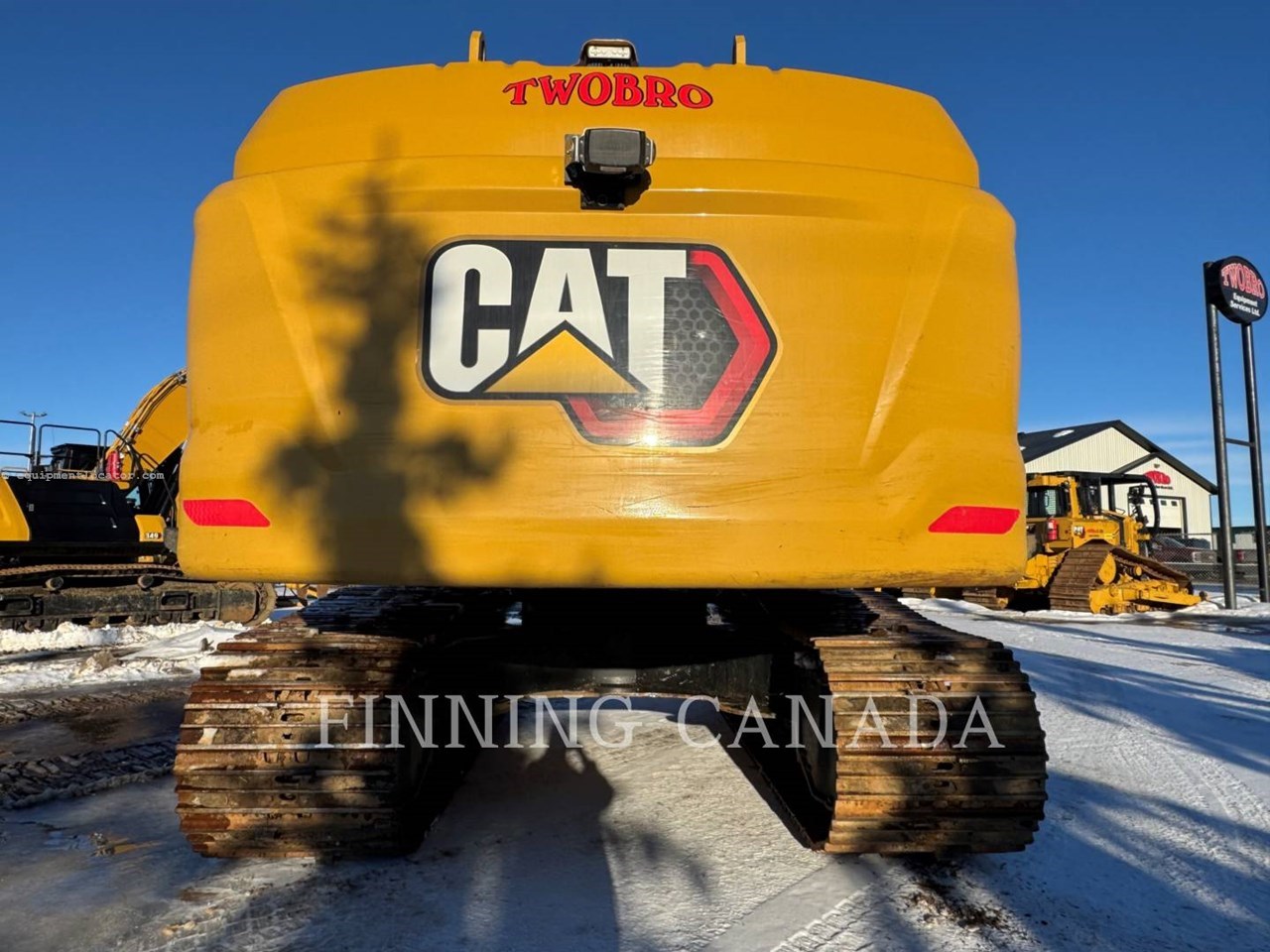 2023 Caterpillar 352-08 Image 7