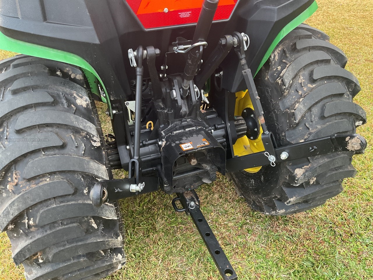 2025 John Deere 3025E Image 11