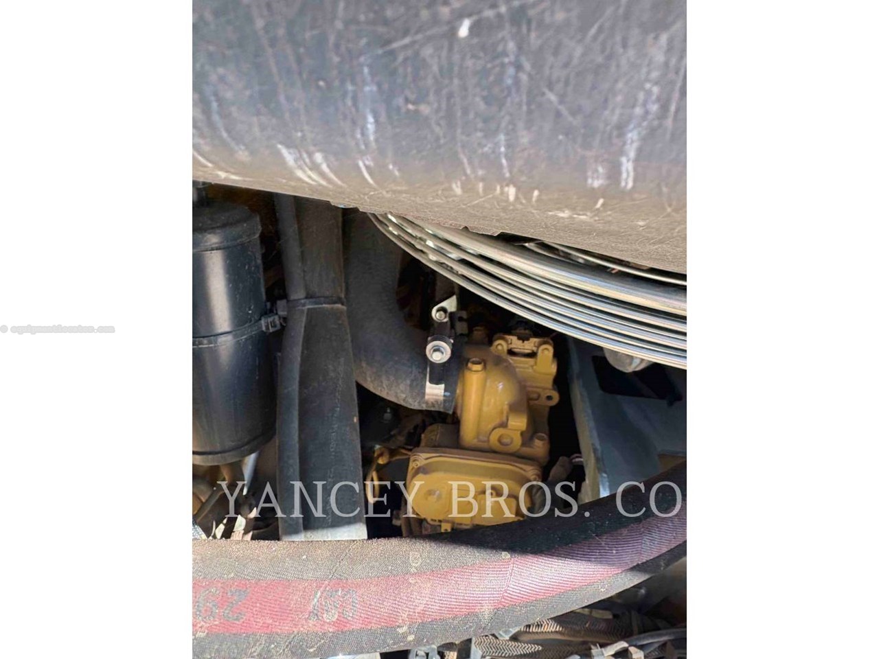 2025 Caterpillar 272D3XE Image 10