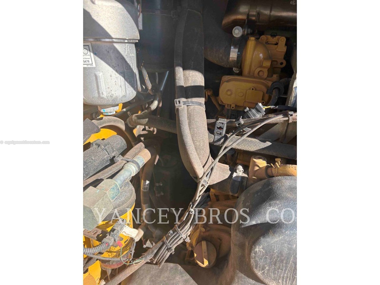 2025 Caterpillar 272D3XE Image 15