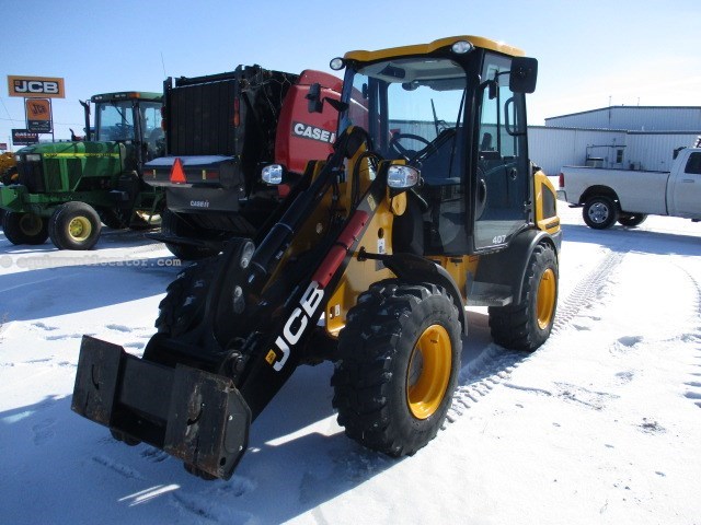 2021 JCB 407 T4 Image 2