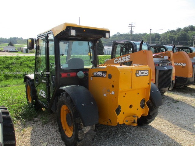 2026 JCB 525-60 Agri Plus Image 2