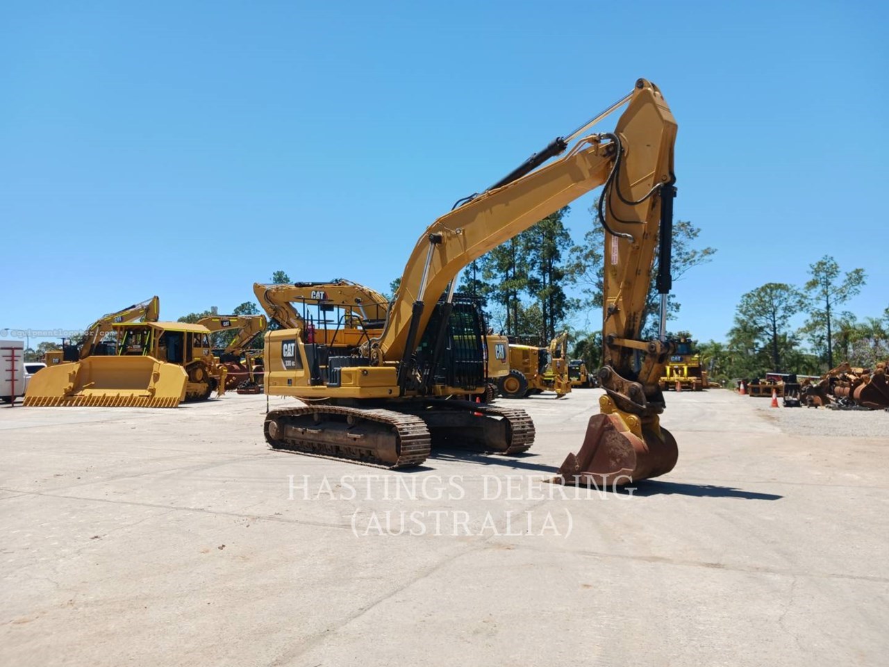 2019 Caterpillar 330-07GC Image 2
