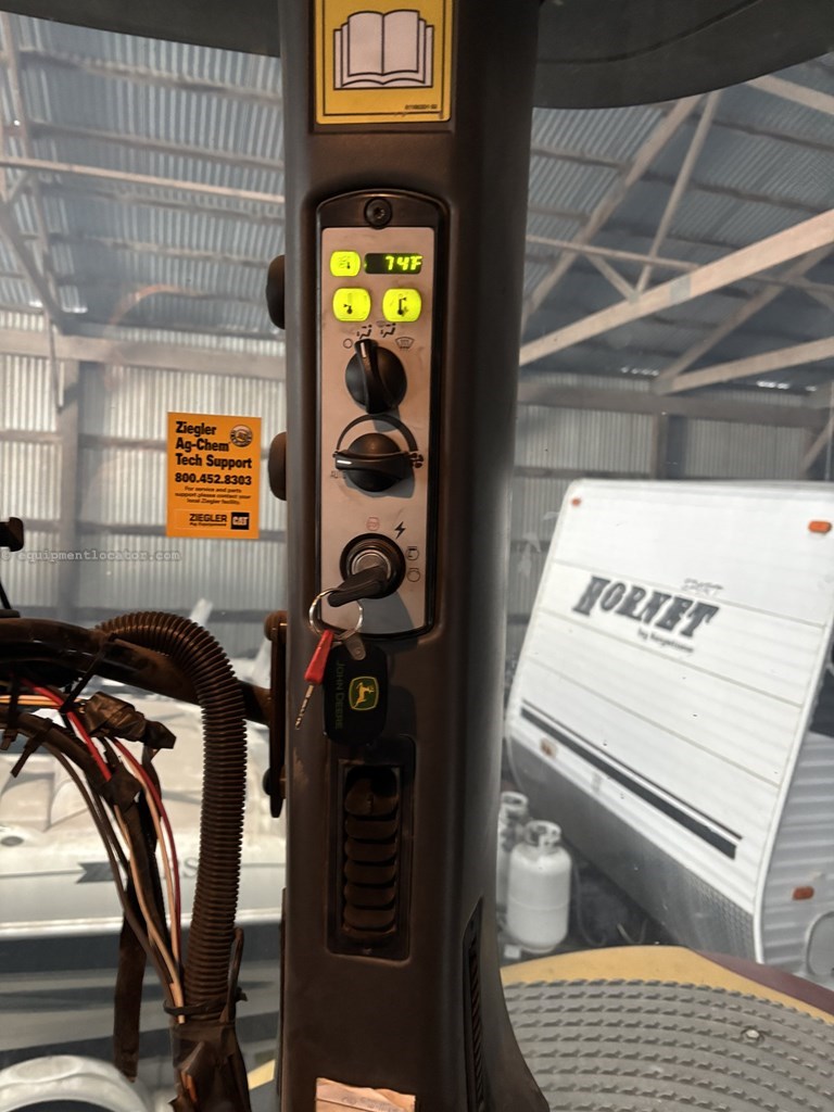 2012 Challenger MT865C Image 10