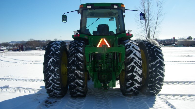 1995 John Deere 8300 Image 4
