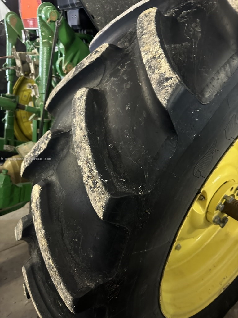 2015 John Deere 6150M Image 10