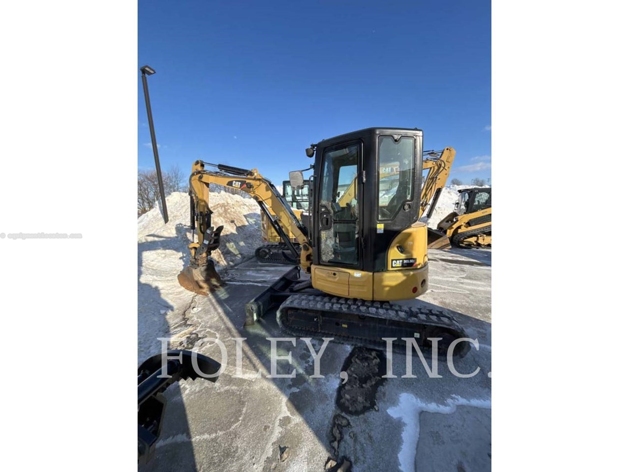2019 Caterpillar 303.5E2CR Image 3