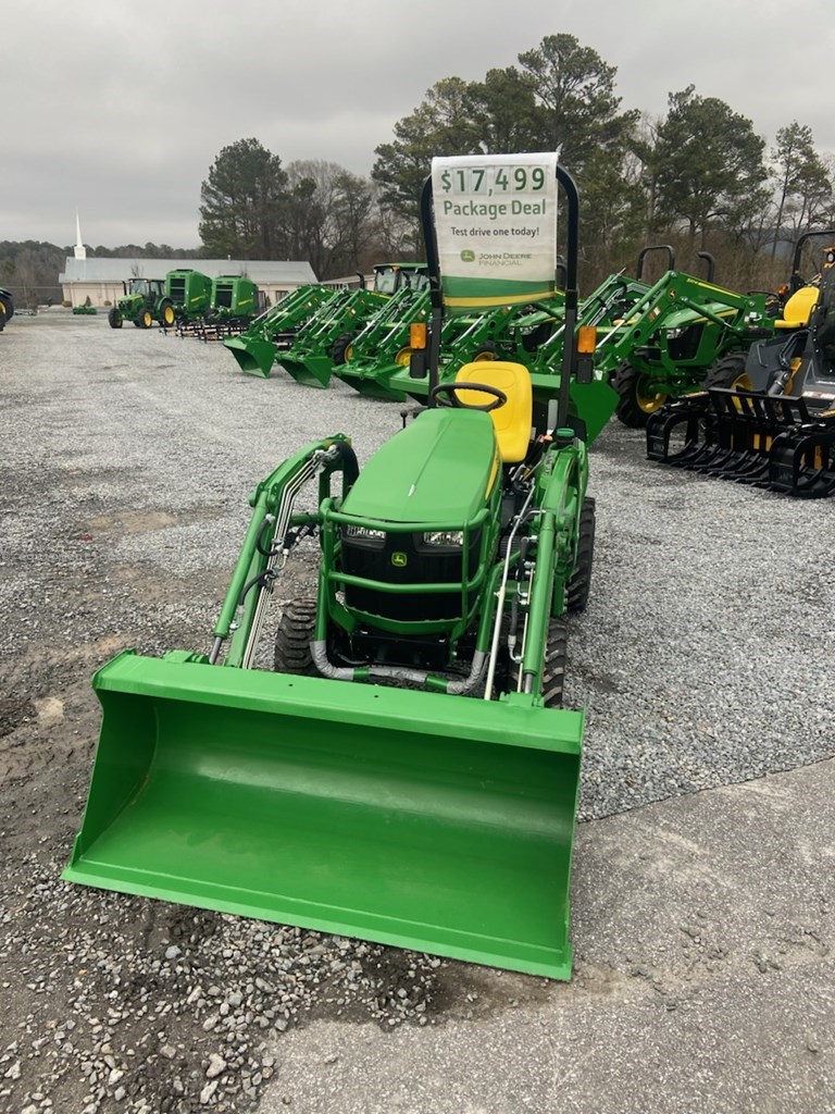 2024 John Deere 1023E Image 3