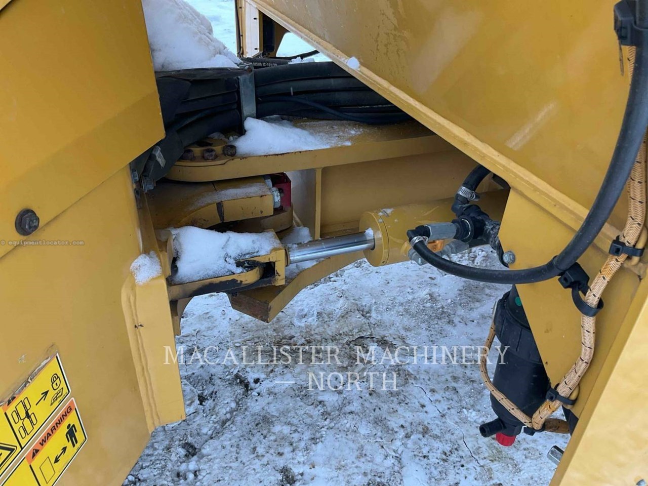 2015 Caterpillar CB54 XW Image 21