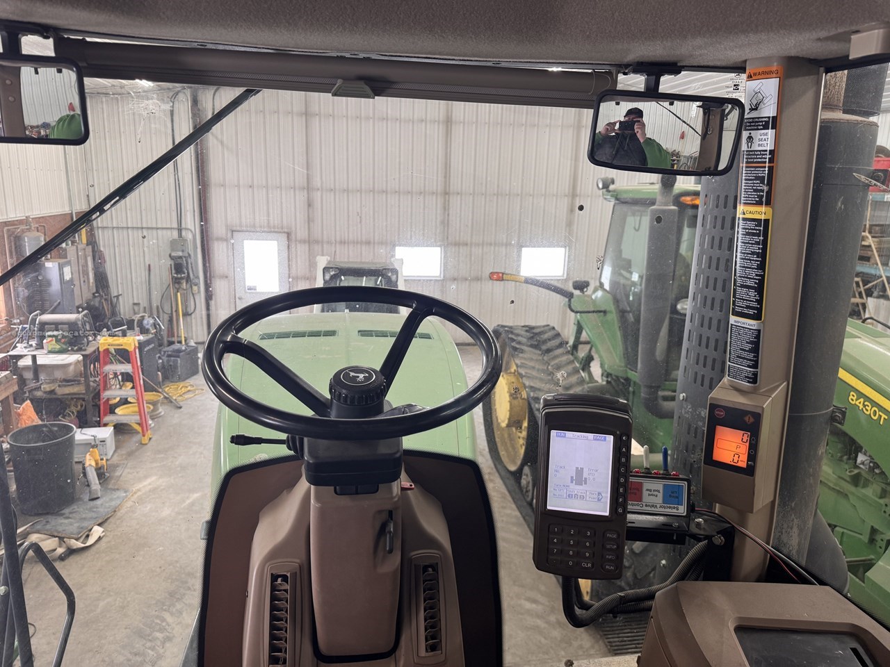 2005 John Deere 9620T Image 16