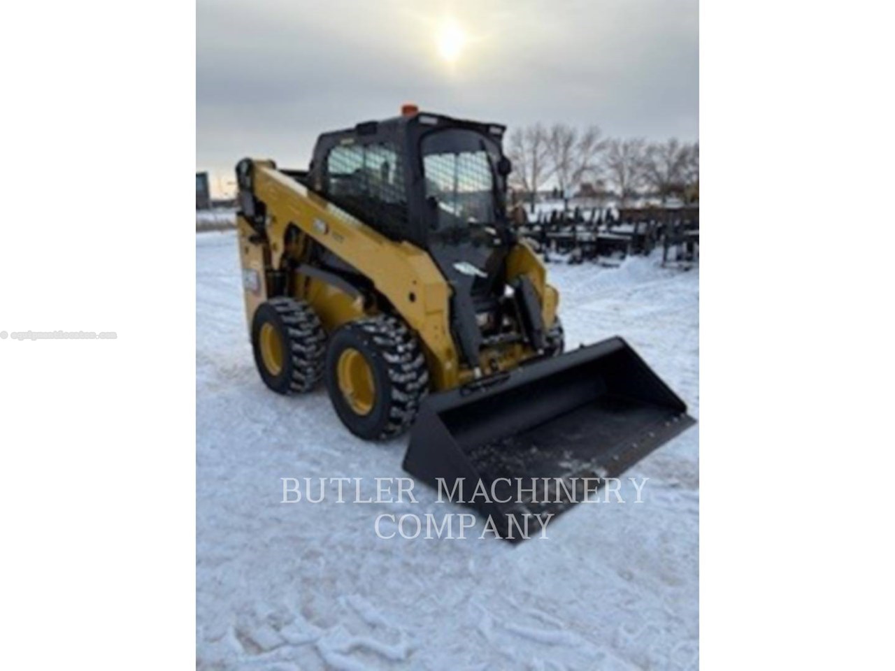 2025 Caterpillar 260 Image 2