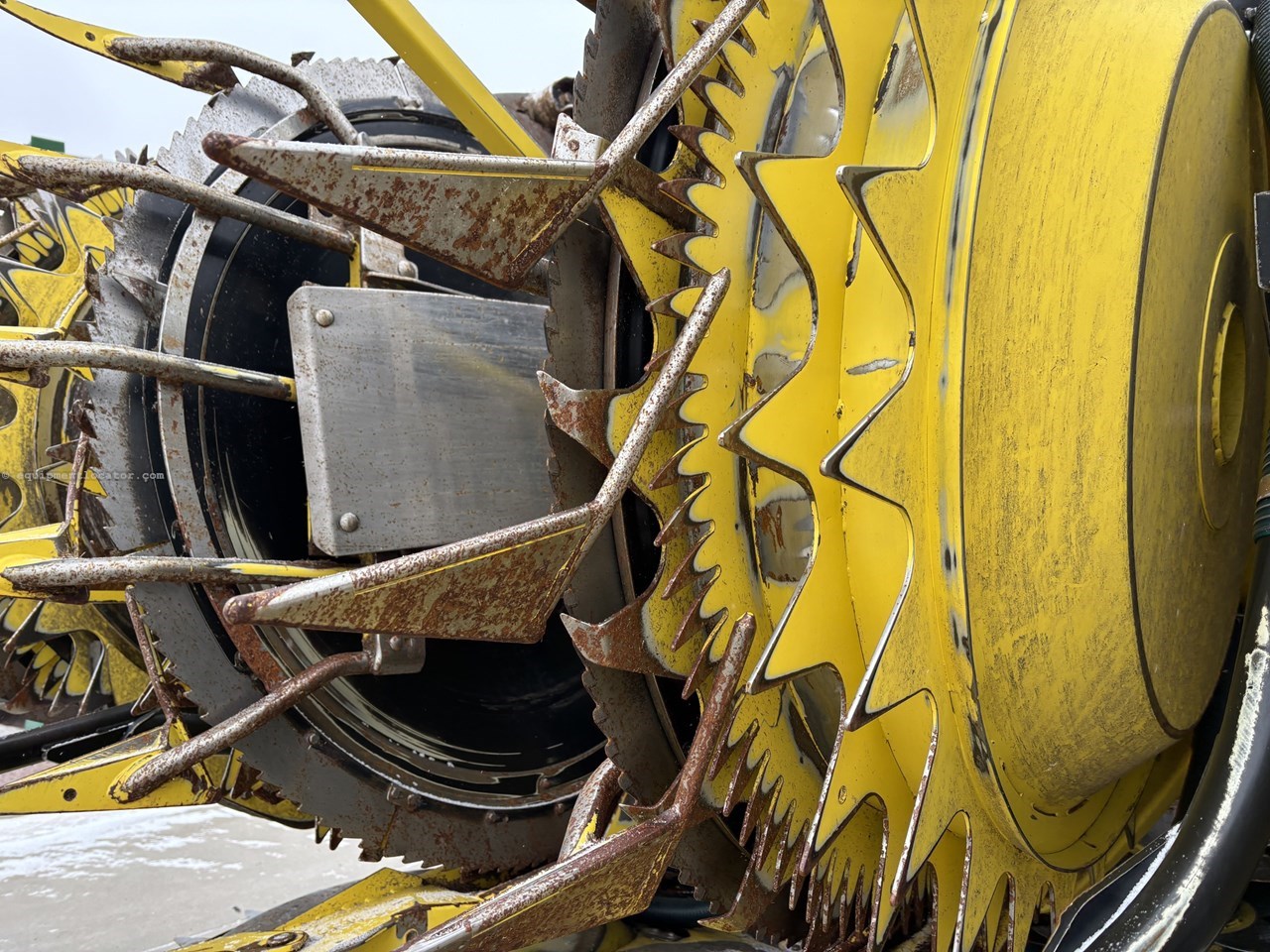 2024 John Deere 772 Image 29