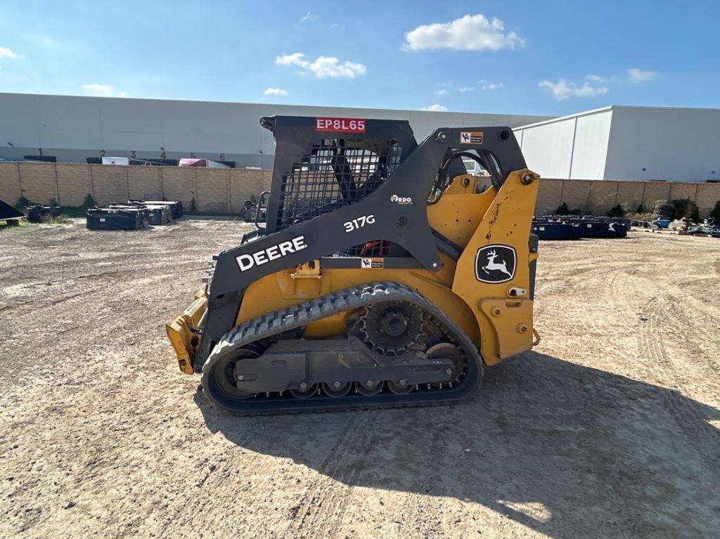2024 John Deere 317G Image 2