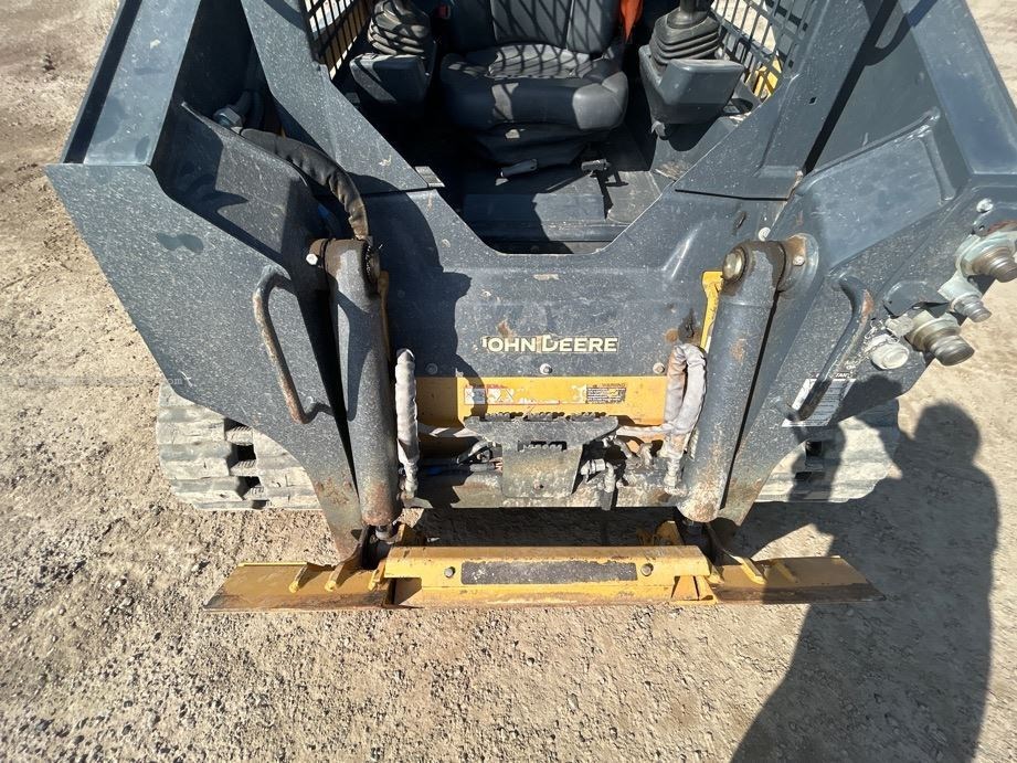 2024 John Deere 317G Image 10