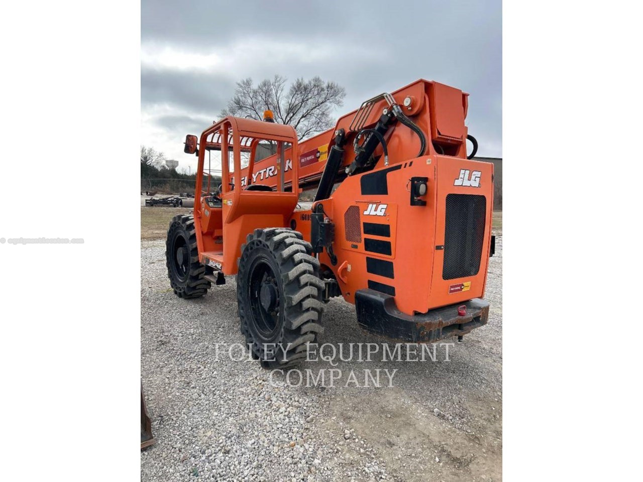 2018 Sky Trak 6042O Image 4