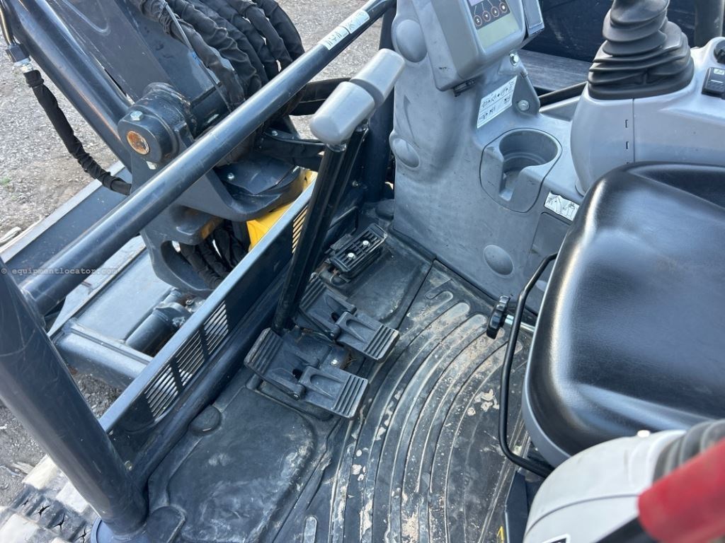 2024 John Deere 60P Image 32