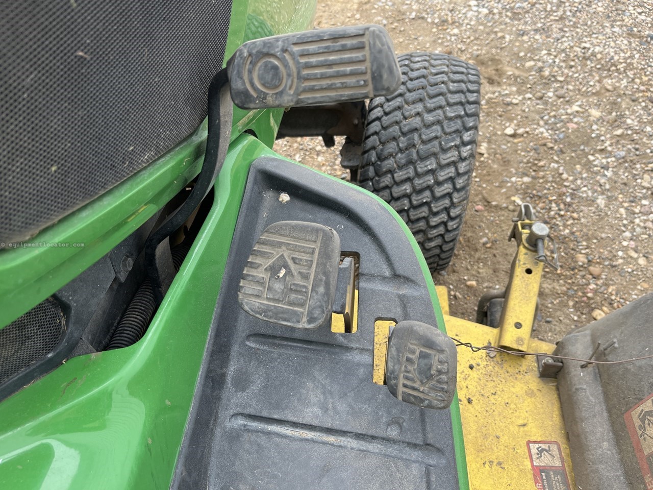 2015 John Deere X710 Image 8