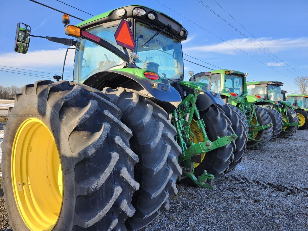 2021 John Deere 6215R Image 10