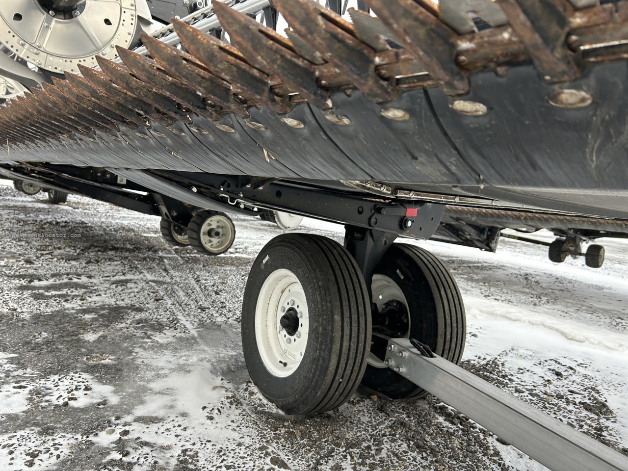 2024 MacDon FD245 Image 10