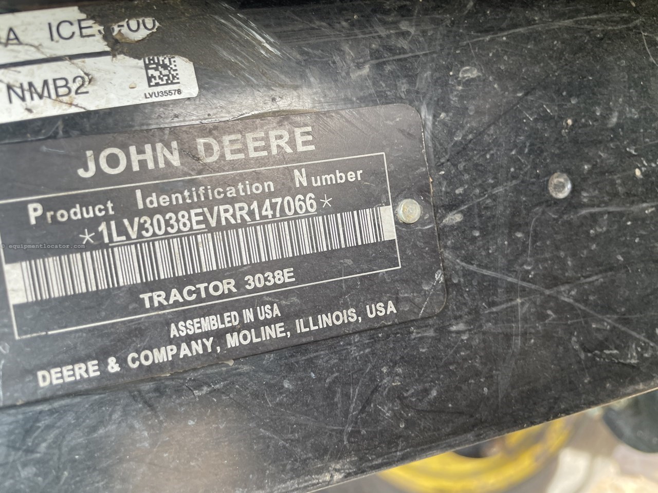 2024 John Deere 3038E Image 10