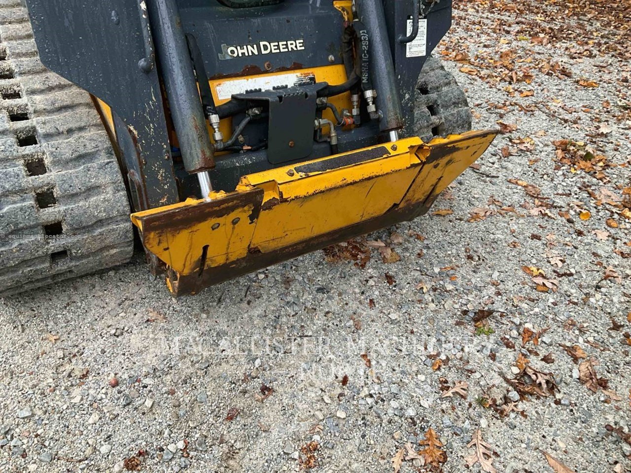 2022 John Deere 317 Image 14