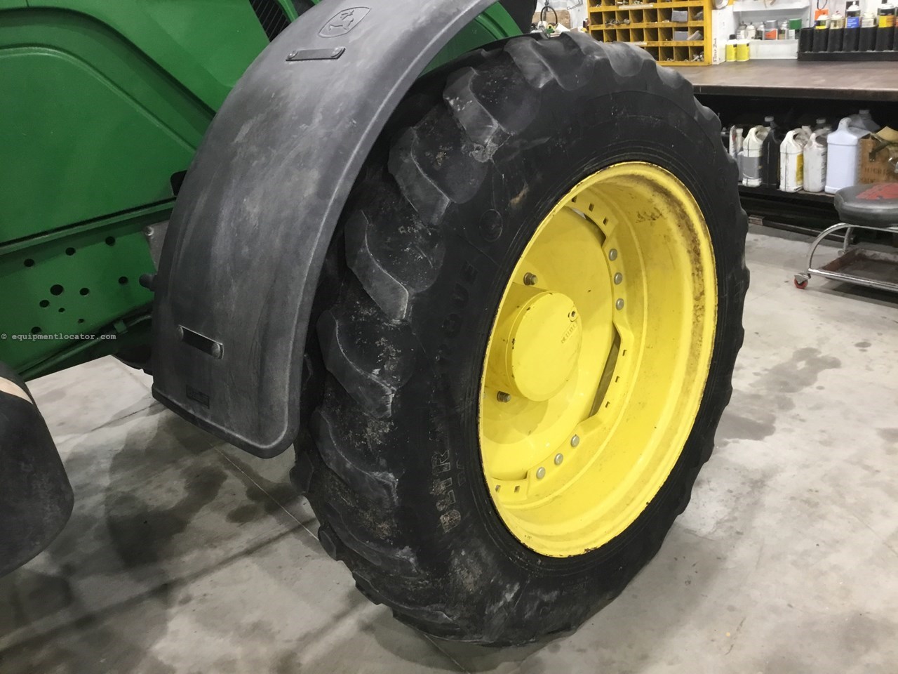 2013 John Deere 6170R Image 10