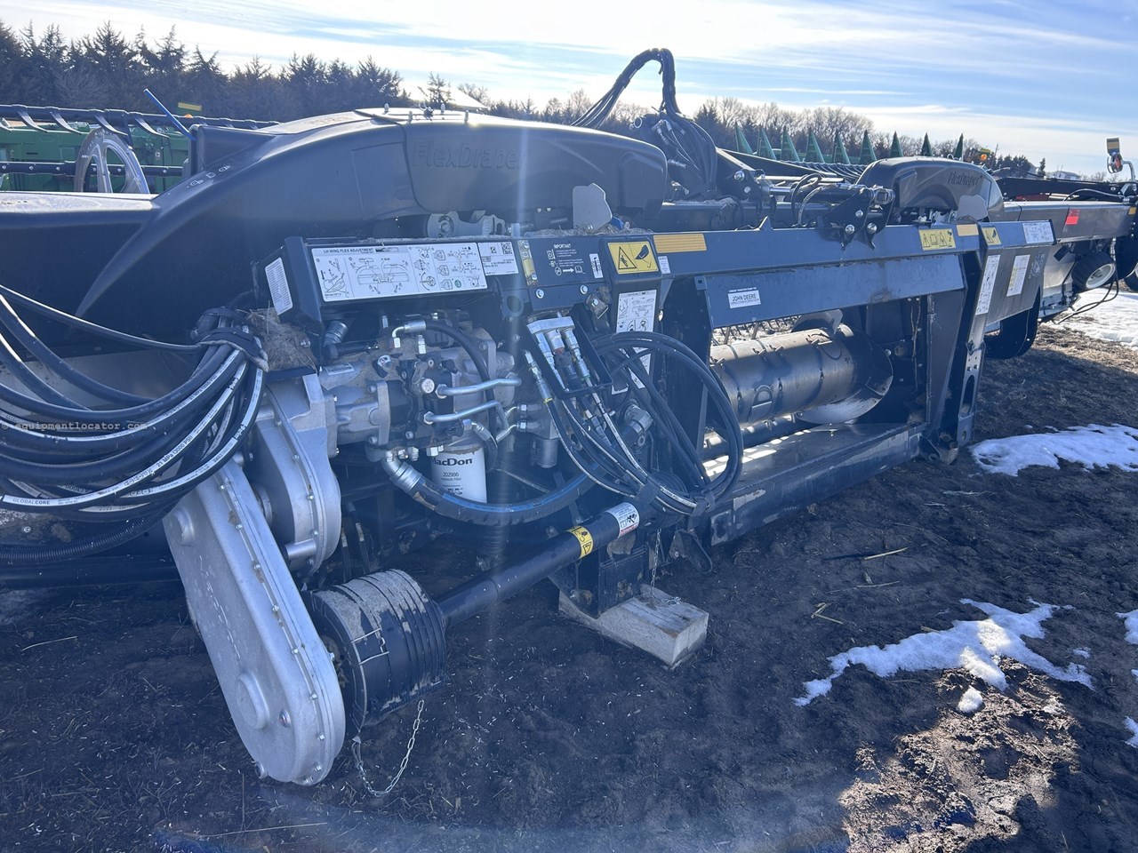 2025 MacDon FD235 Image 10