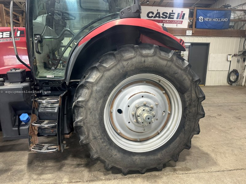 2013 Case IH Maxxum 140 Image 10
