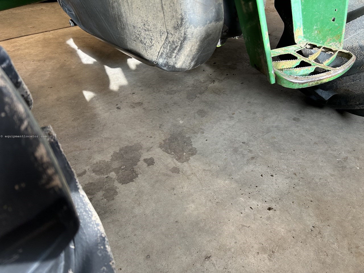 1999 John Deere 6410 Image 10