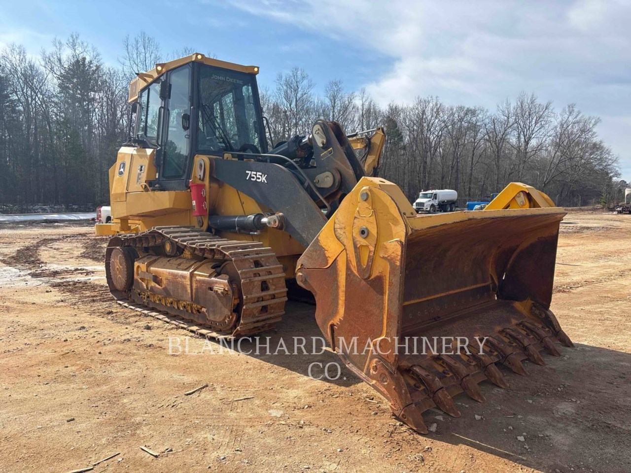 2018 John Deere 755K Image 2