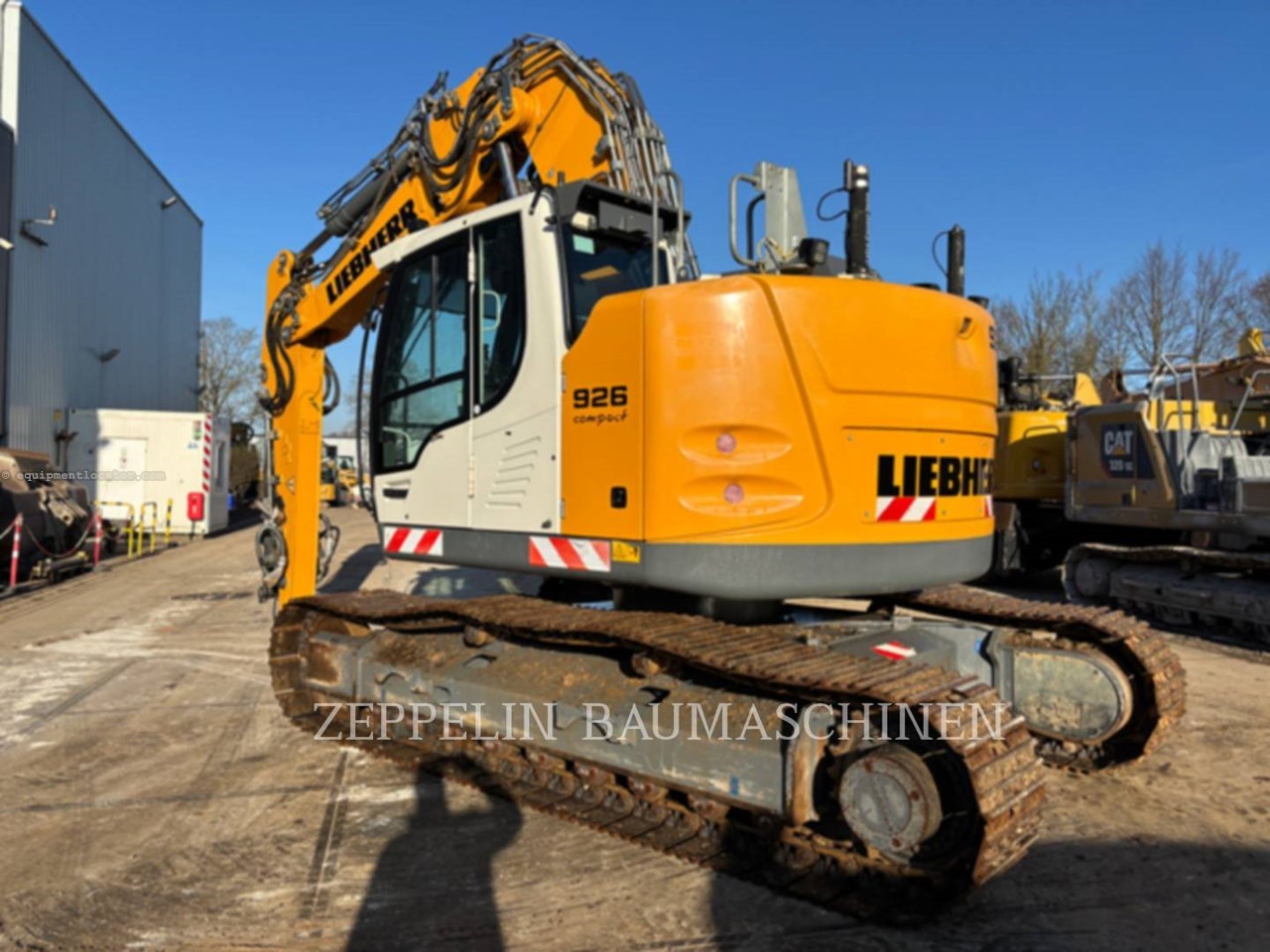 2019 Liebherr R926 Image 4