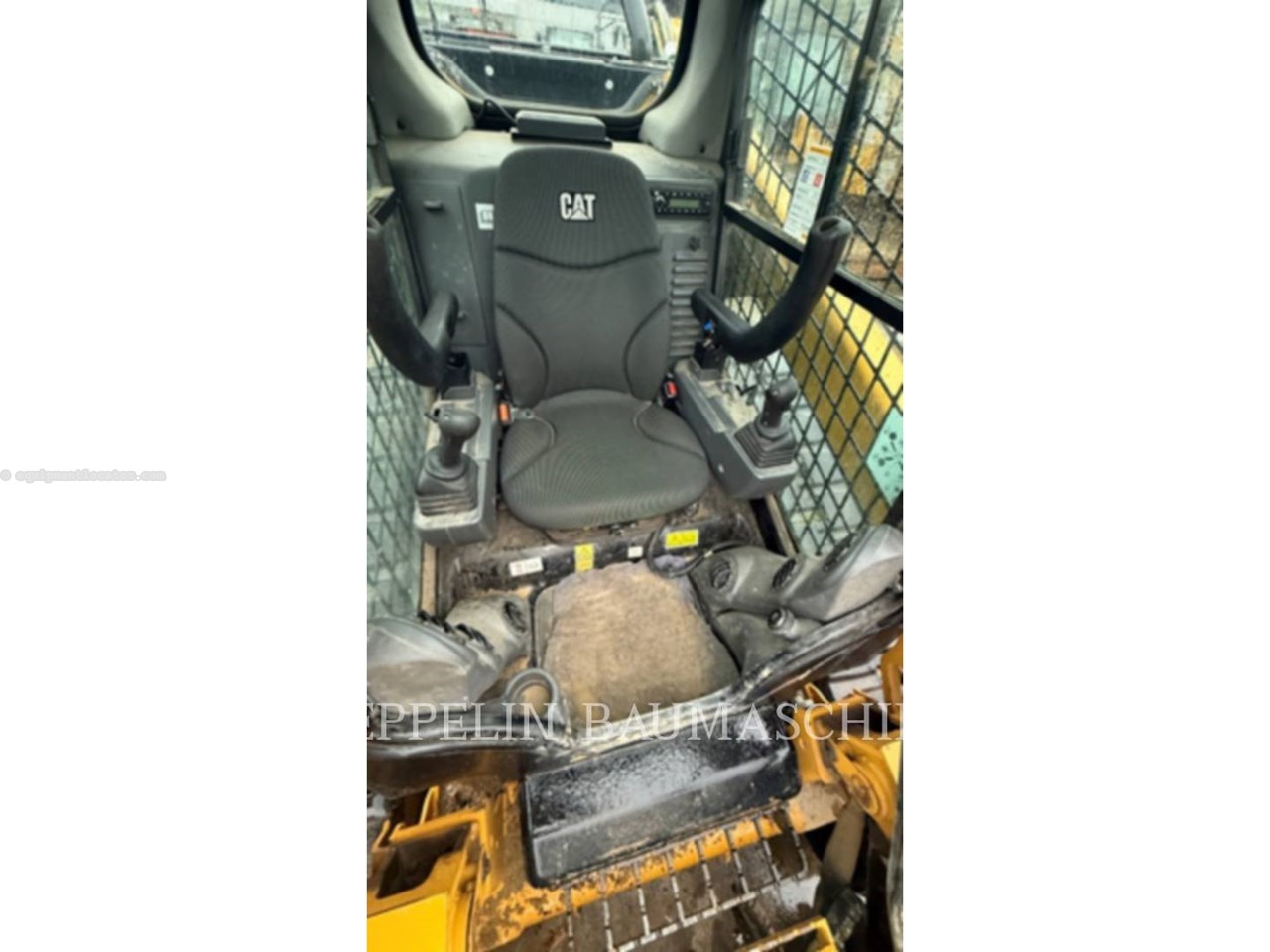 2022 Caterpillar 299DXHP Image 10