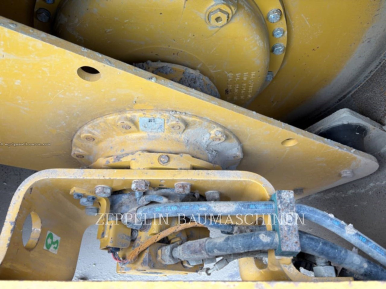 2020 Caterpillar CS64DCA Image 10