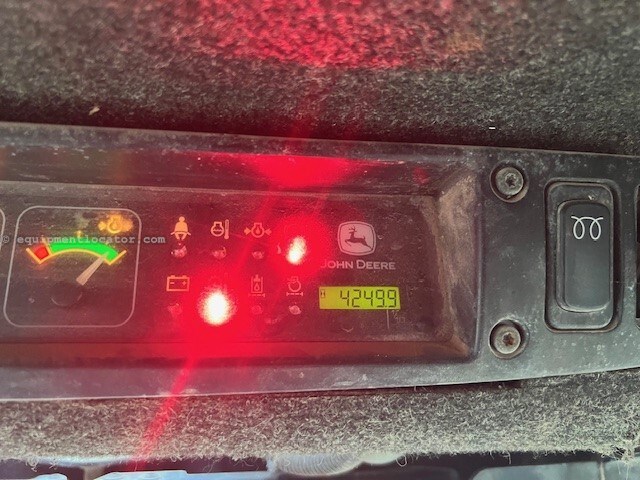 2001 John Deere 260 Image 32